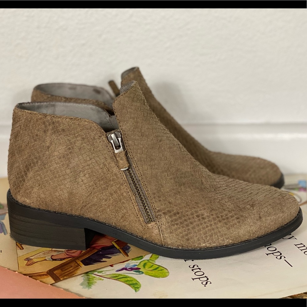 Eileen Fisher Booties Boots Size 8